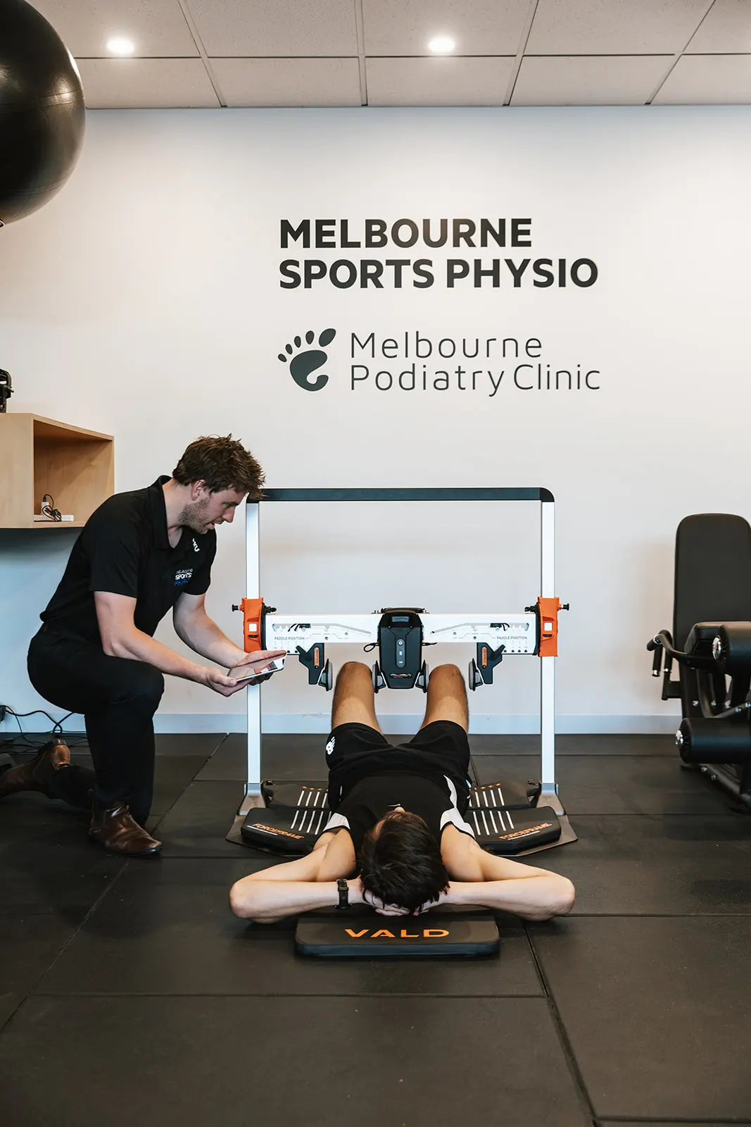 ACL Injury Prevention Female Athletes: Why Women Tear Their ACL More Often Than Men—and How to Reduce the Risk